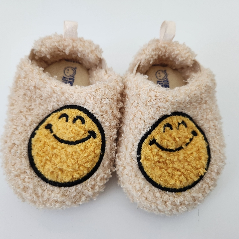 Baby Gap 6-12m slippers